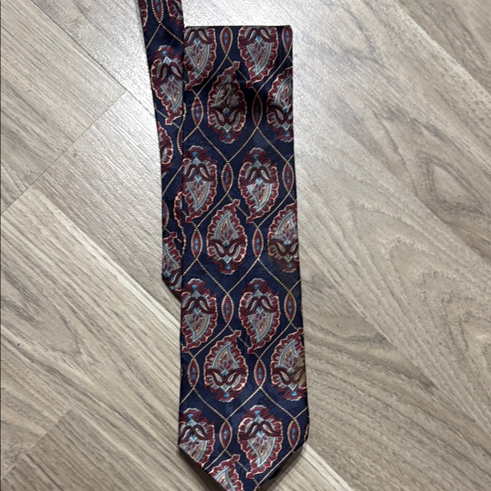 Blue Rooster Collection Blue and Red Paisley Tie - Picture 3 of 3